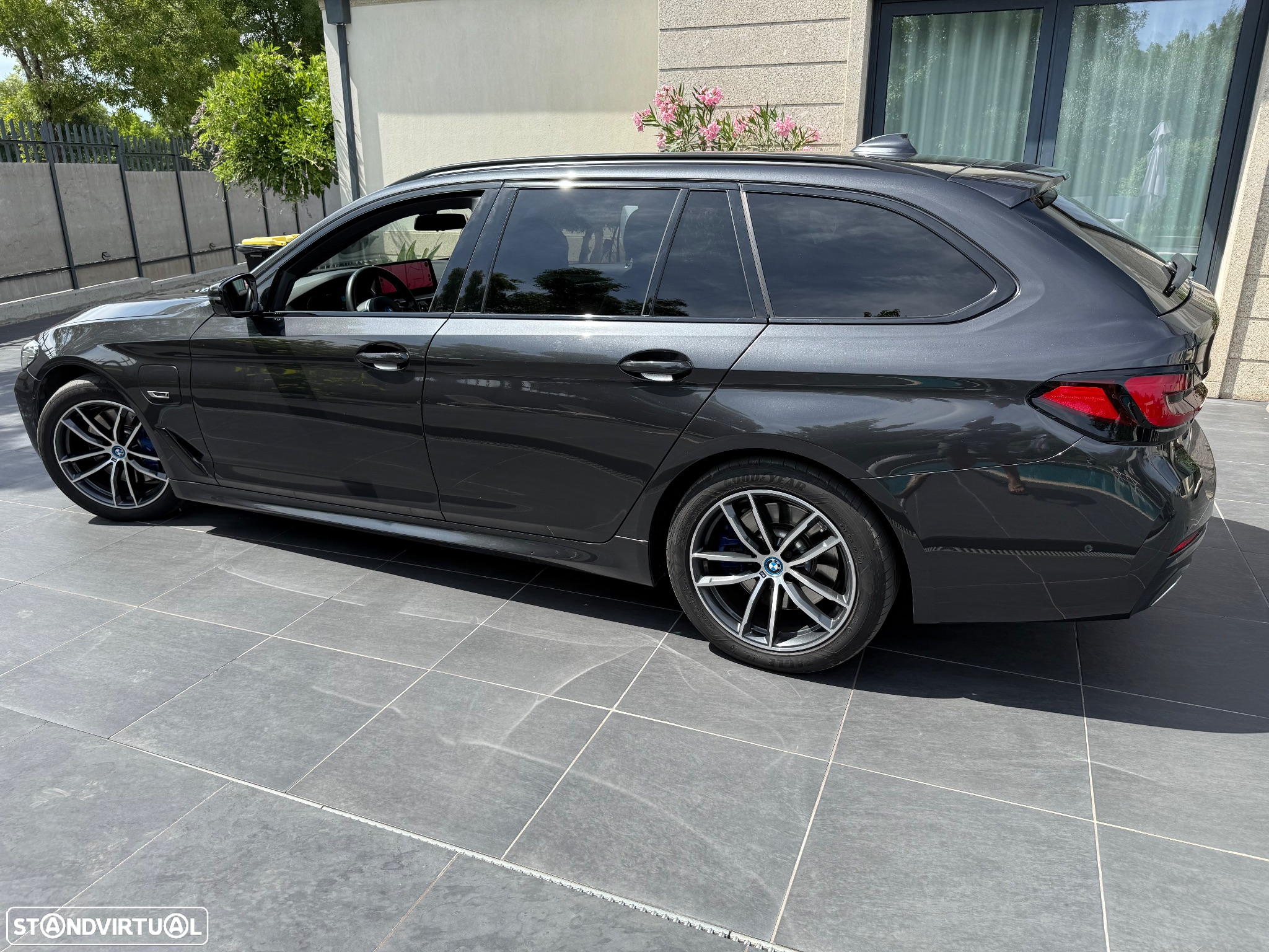 BMW 530 e Pack Desportivo M - 7