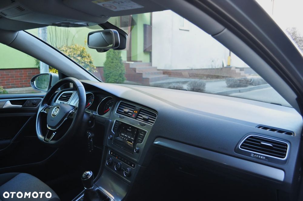 Volkswagen Golf 1.2 TSI BlueMotion Technology Comfortline - 22