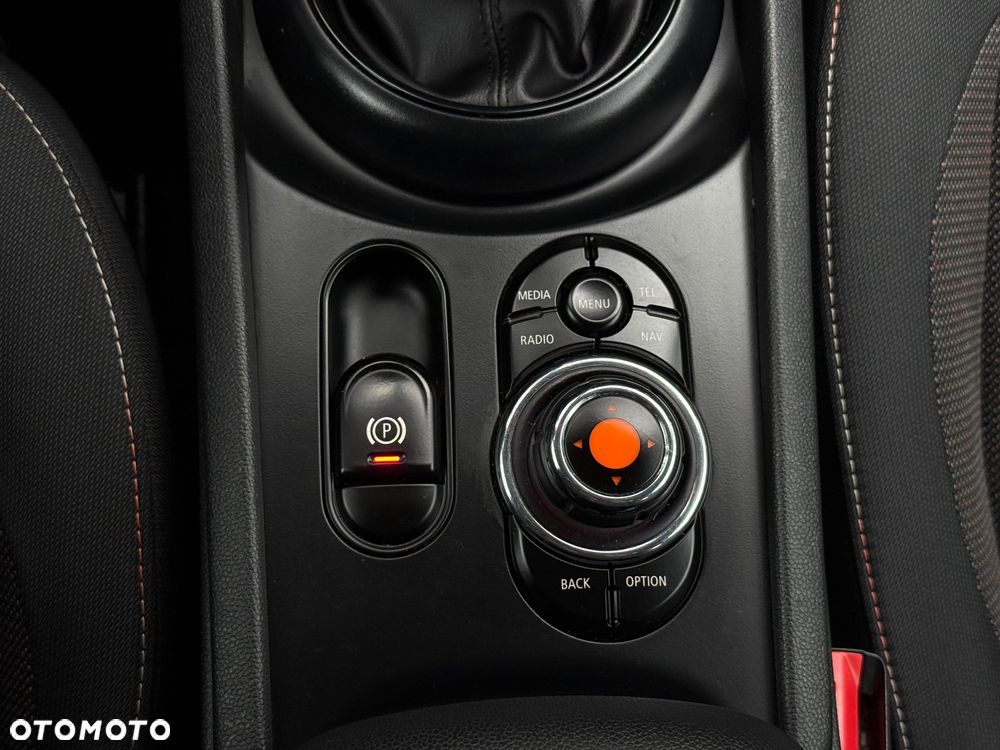 MINI Clubman One D Essential Trim - 22