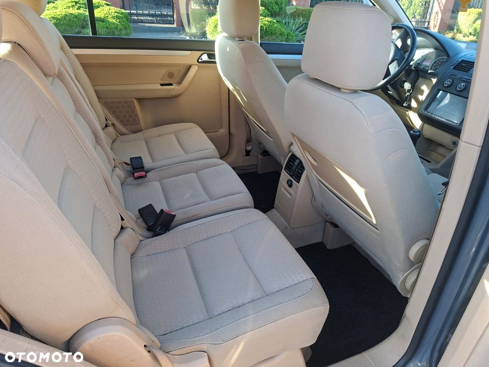 Volkswagen Touran 2005 photo 4