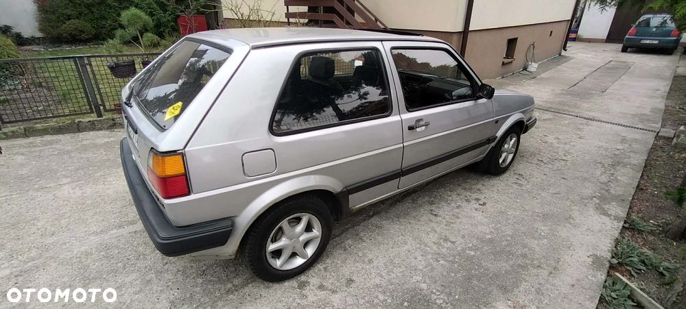 Volkswagen Golf 1.6 CL - 5