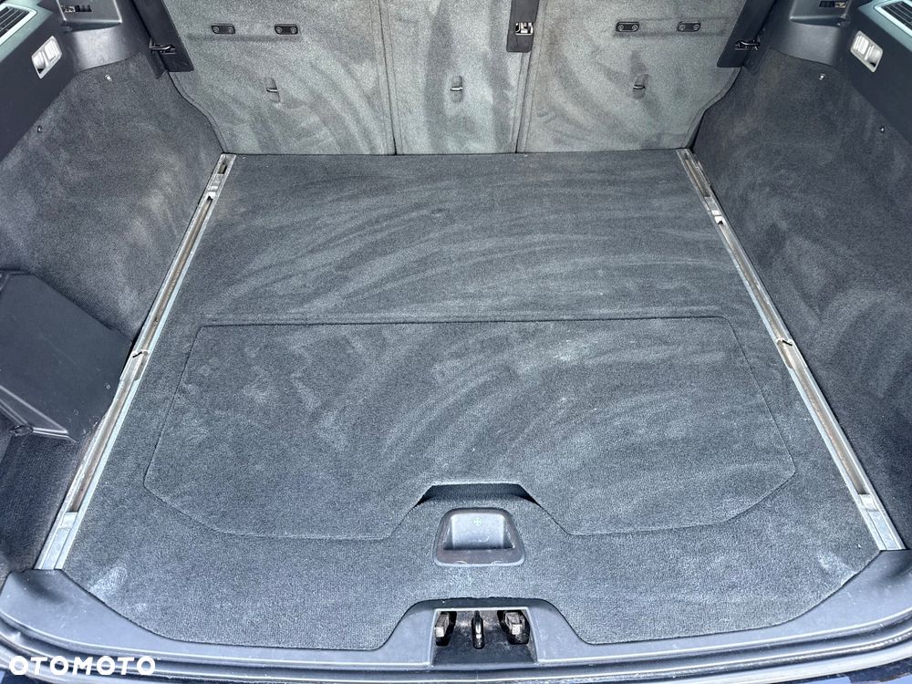 Volvo V70 D5 AWD Geartronic Momentum - 10