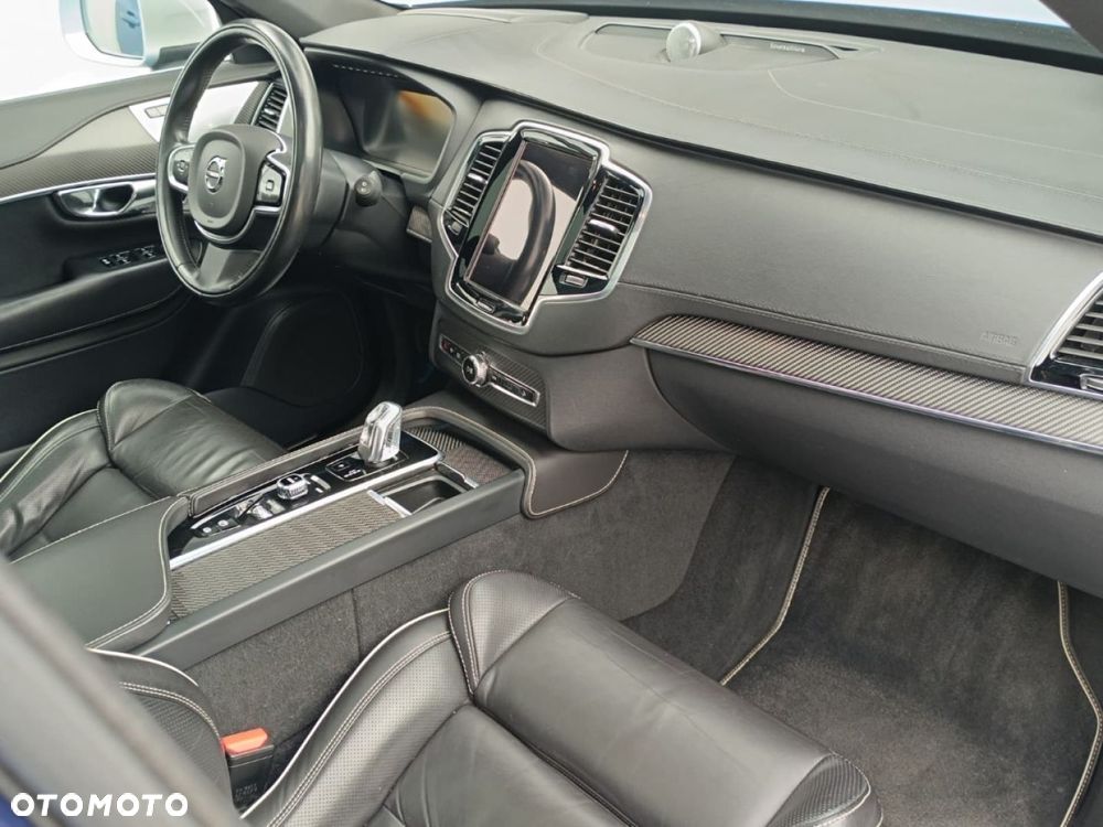 Volvo XC 90 - 26