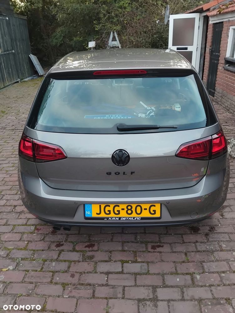 Volkswagen Golf - 3