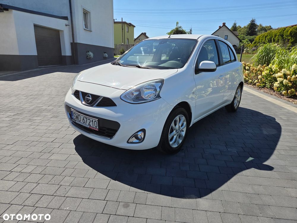 Nissan Micra 1.2 Bild der Frau - 1