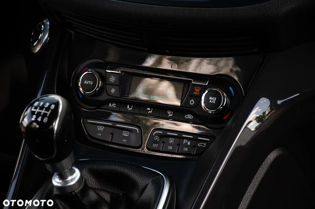 Ford Kuga 1.5 EcoBoost 2x4 Individual - 29
