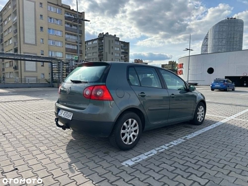 Volkswagen Golf 1.6 FSI Comfortline - 7
