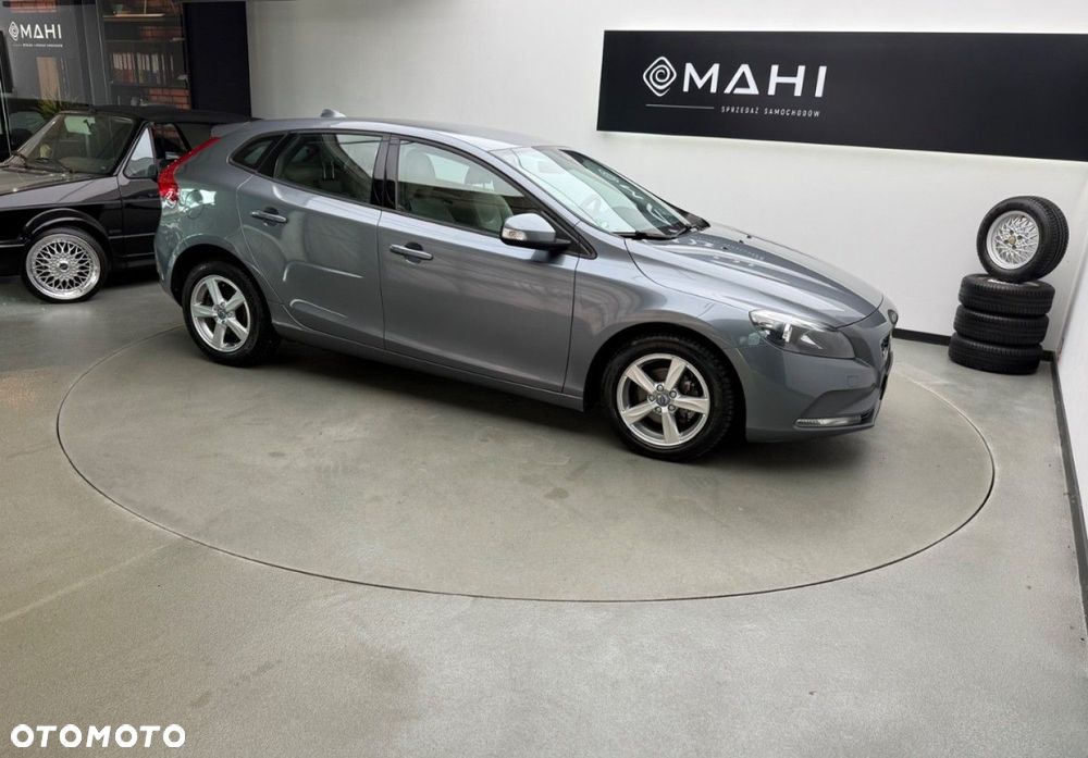 Volvo V40 D2 Kinetic - 14
