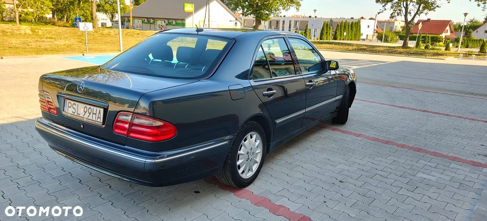 Mercedes-Benz Klasa E - 20