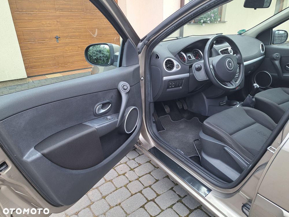 Renault Clio 1.2 TCE Expression - 16