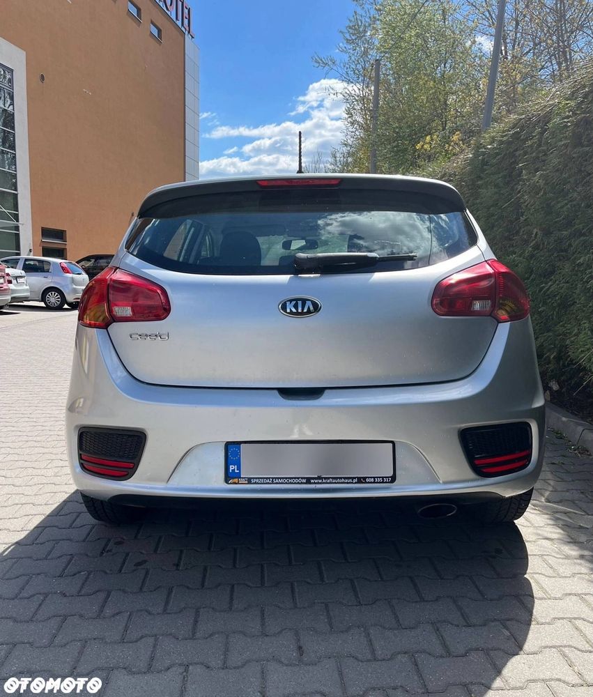 Kia Ceed - 7