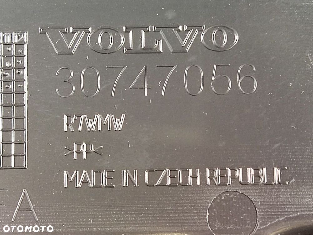 VOLVO XC40 17-21r Boczek Poszycie Klapy Tył - 10