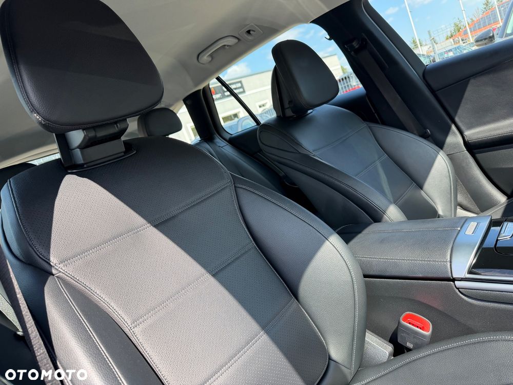 Mercedes-Benz Klasa C 200 d mHEV Business Edition - 35