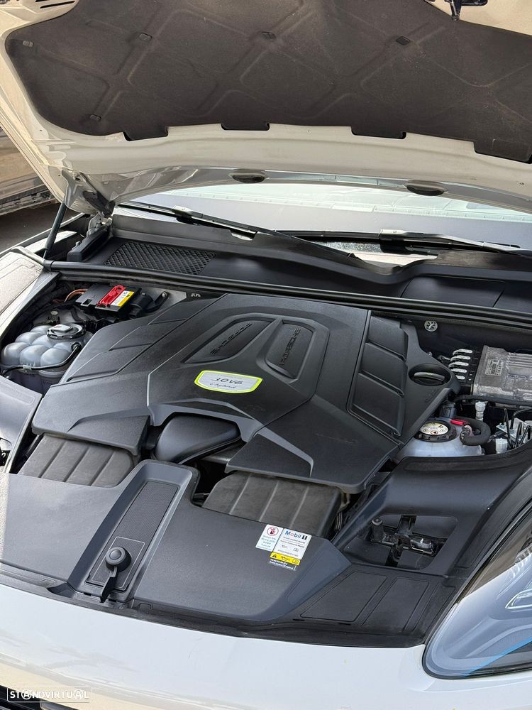 Porsche Cayenne E-Hybrid - 10