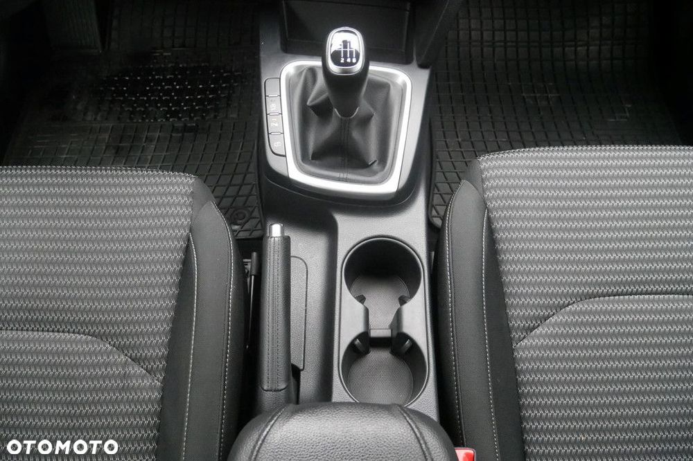 Kia Ceed 1.5 T-GDI M - 11