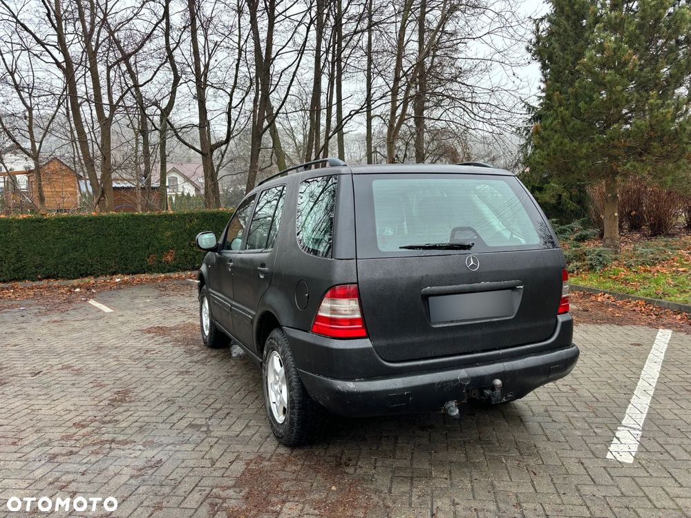 Mercedes-Benz ML 320 - 7