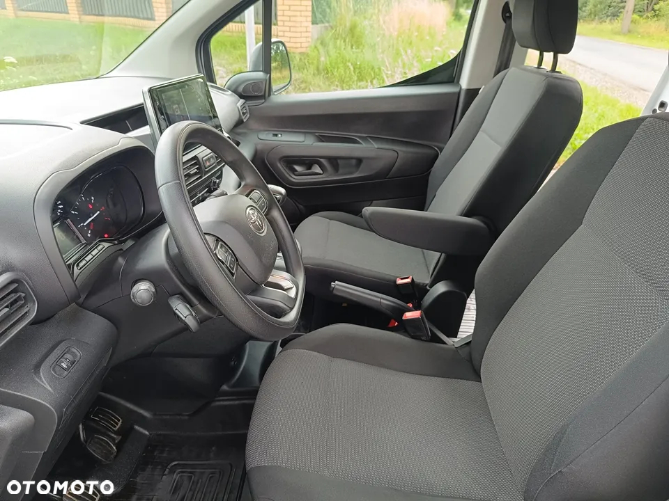 Toyota Proace City 1.5 D-4D Long 2,3t Active (bryg.) - 22