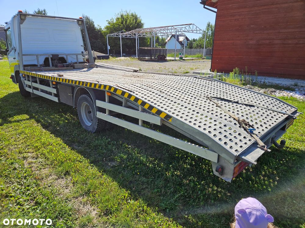 Mercedes-Benz 817 - 12