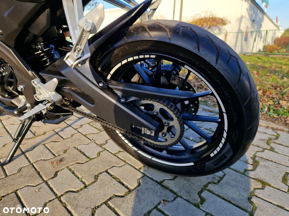 Yamaha MT - 15
