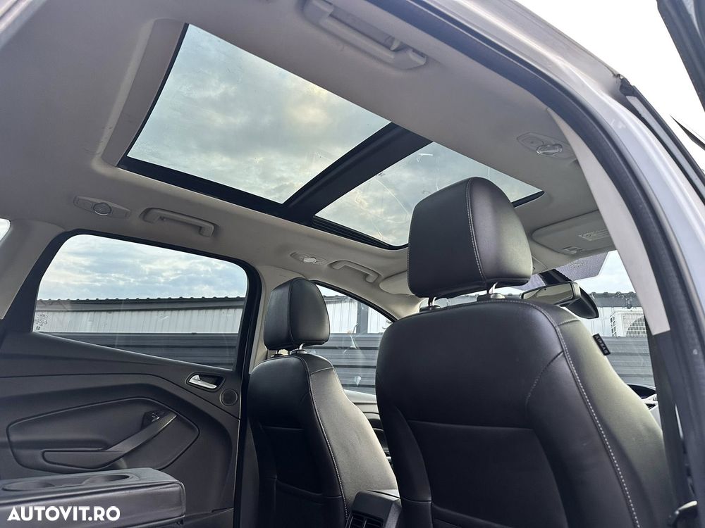 Ford Kuga 2.0 TDCi 4x4 Aut. Titanium - 4