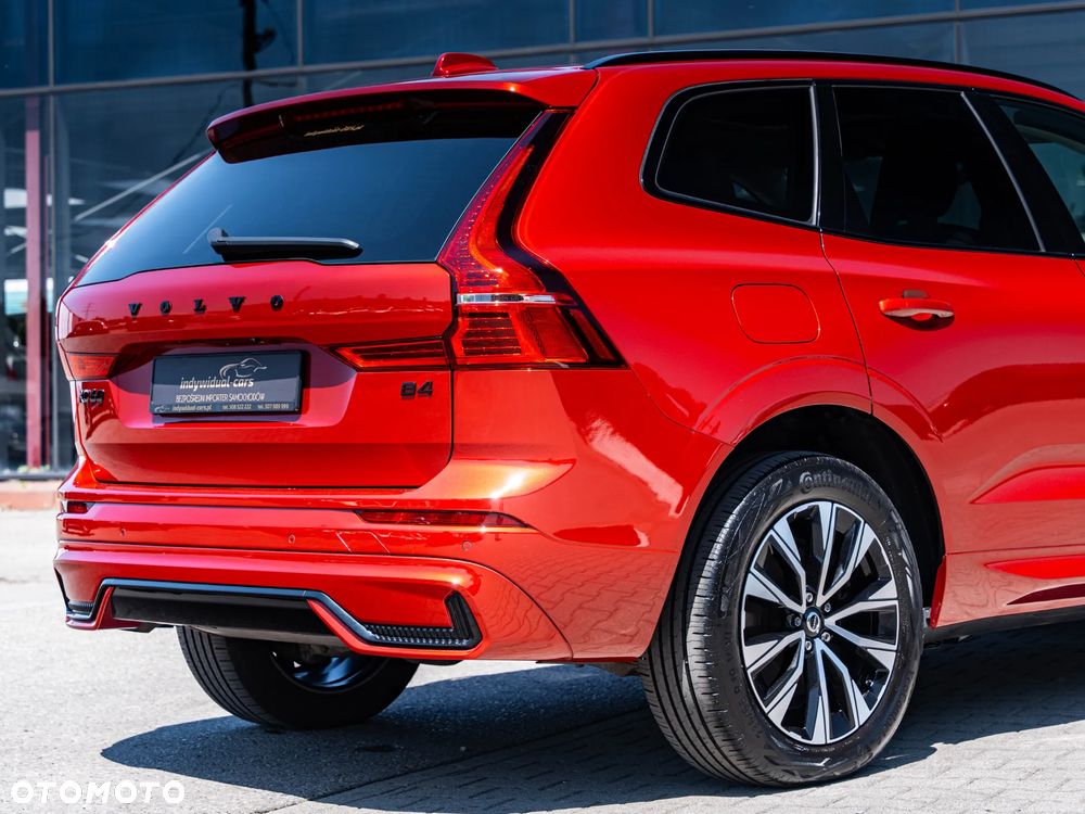 Volvo XC 60 B4 D Plus Dark - 14