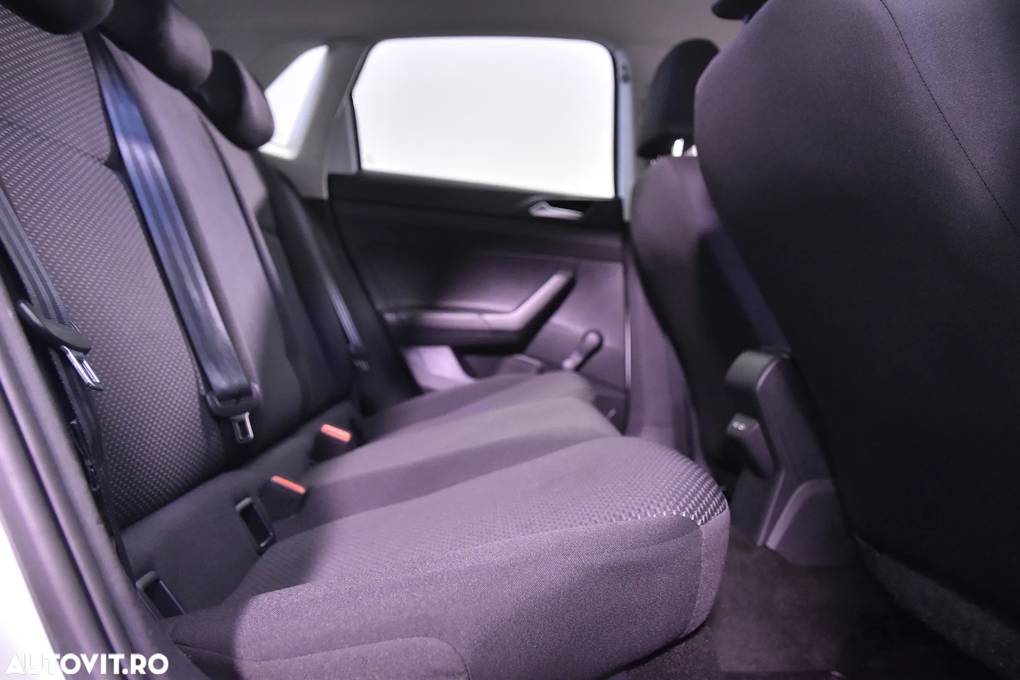 Volkswagen Polo - 12