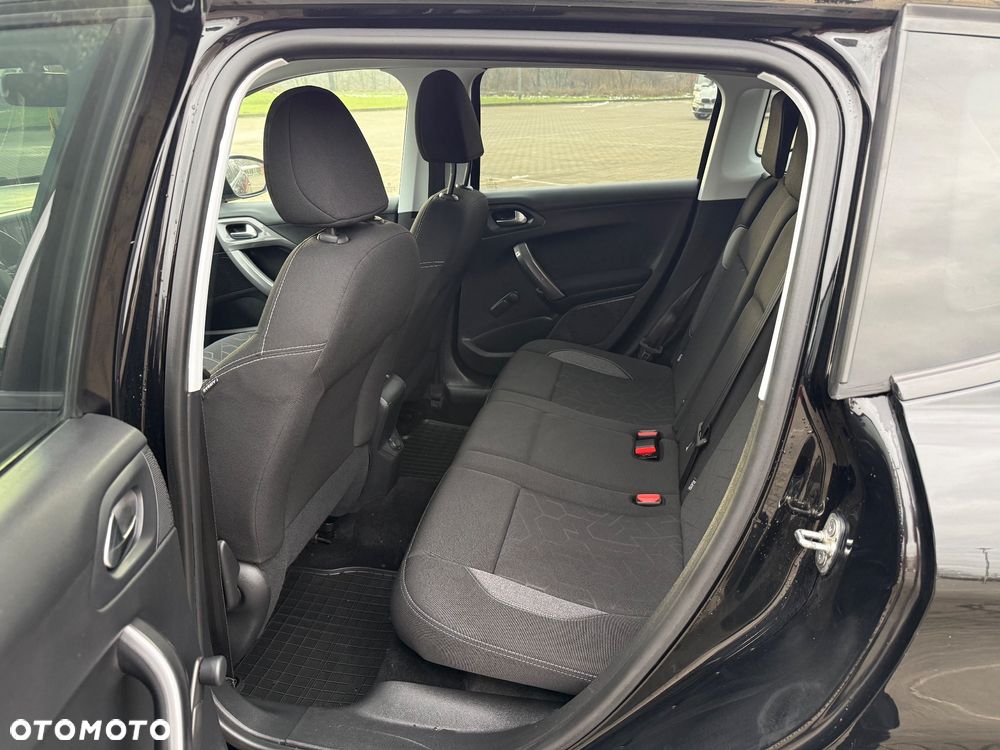 Peugeot 2008 PureTech 82 Style - 12