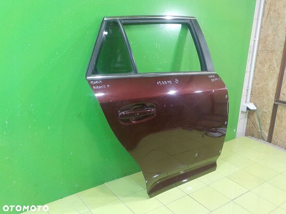 TOYOTA AVENSIS III T27 LIFT I 1.8 B 12r KOMBI 5D drzwi prawe tyl kompletne - 2