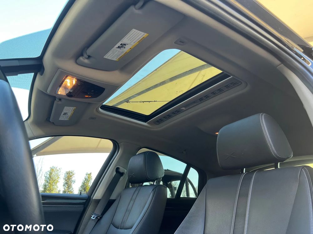 BMW X4 xDrive28i xLine - 14