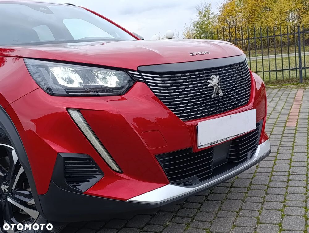 Peugeot 2008 BlueHDi 130 Allure S&S EAT8 - 3