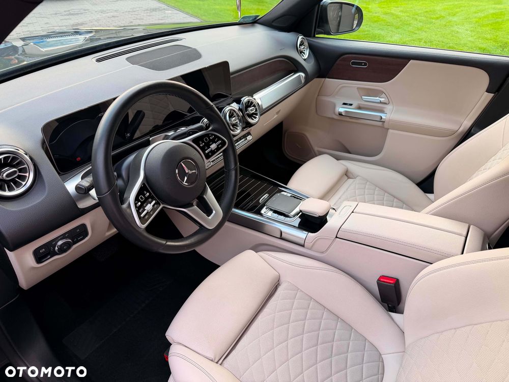 Mercedes-Benz GLB 200 d 8G-DCT - 11