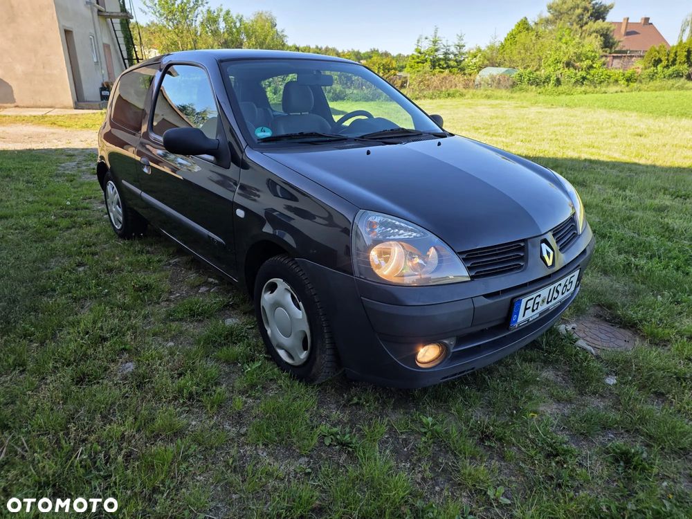 Renault Clio - 1
