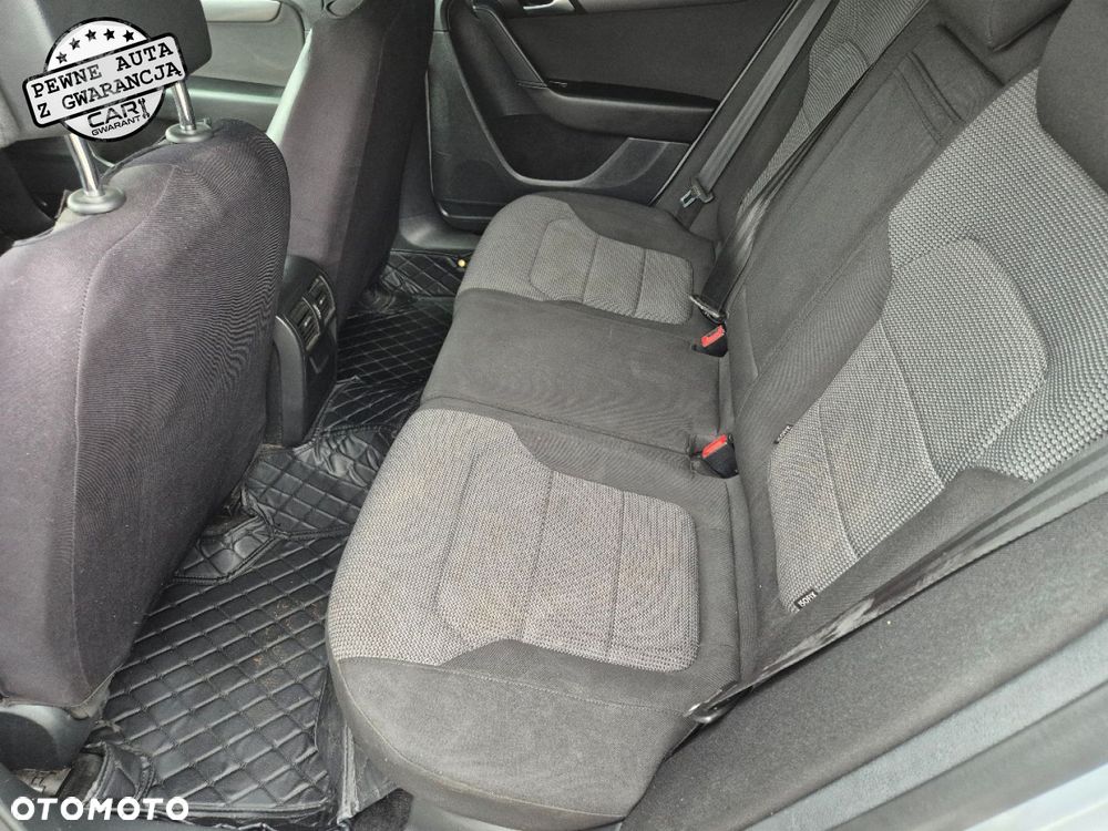 Volkswagen Passat - 14