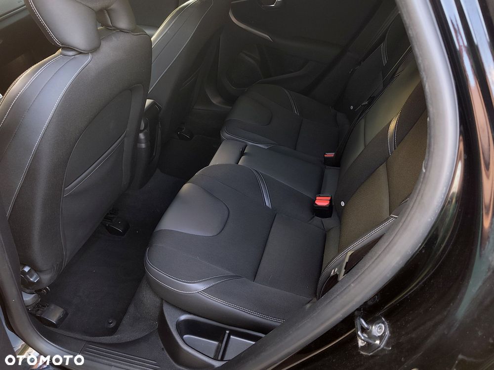 Volvo V40 T4 Kinetic - 8