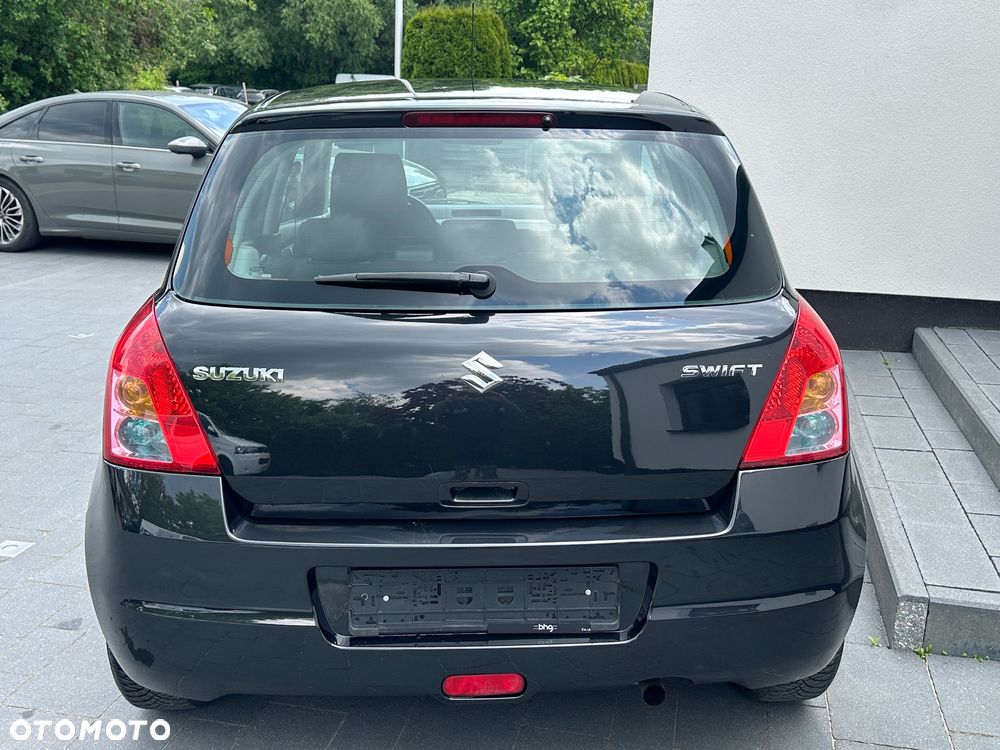 Suzuki Swift - 12