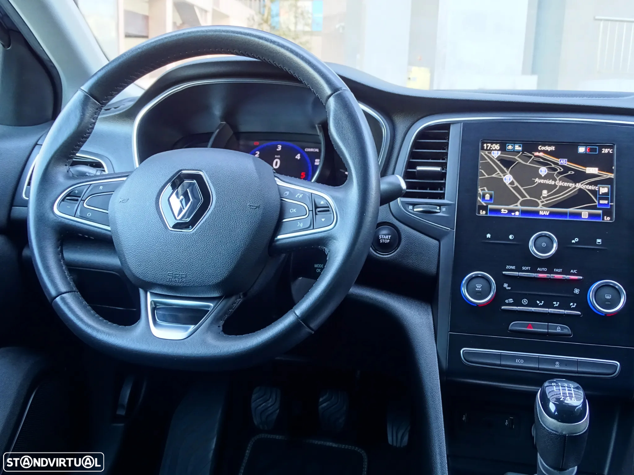 Renault Mégane Sport Tourer 1.5 Blue dCi Limited - 25