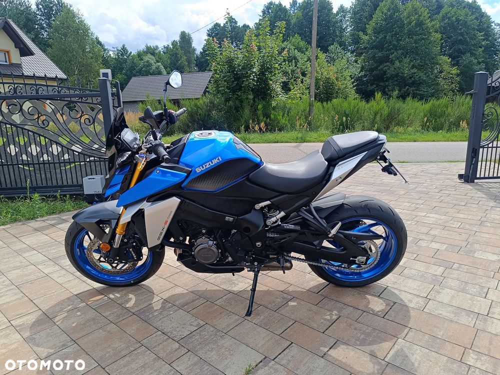 Suzuki GSX 1000 - 5