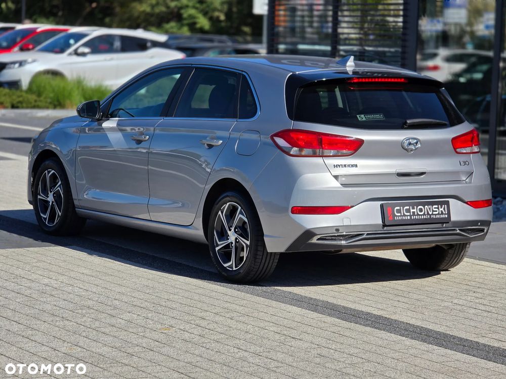 Hyundai i30 1.5 DPI Comfort - 11