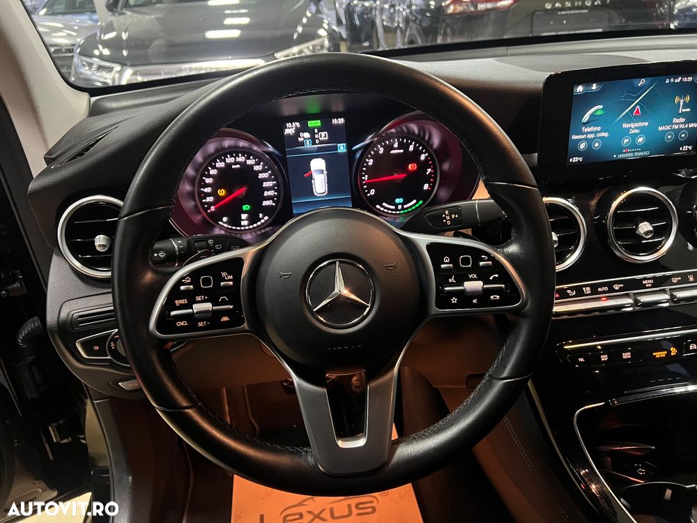 Mercedes-Benz GLC - 27