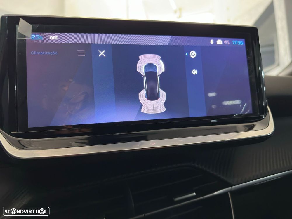 Peugeot 2008 1.2 PureTech Allure Pack EAT8 - 21