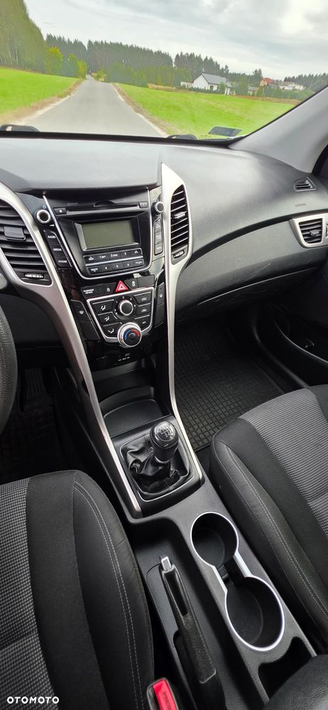 Hyundai i30 1.6 CRDi BlueDrive Premium - 10
