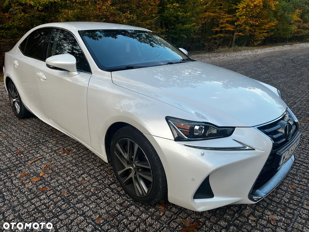 Lexus IS - 3