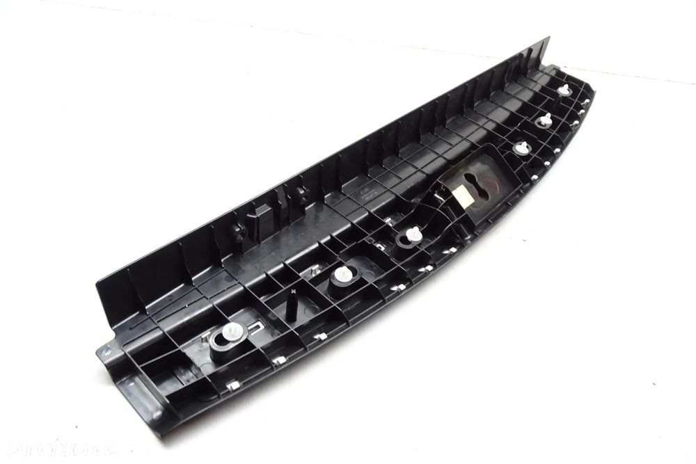 MERCEDES ML W164 Osłona Progu Bagażnika Pasa Tylnego 1646900987 - 2