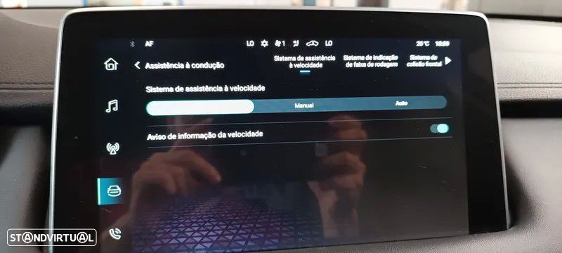 MG EHS 1.5 T-GDI Plug-in Hybrid Luxury - 32