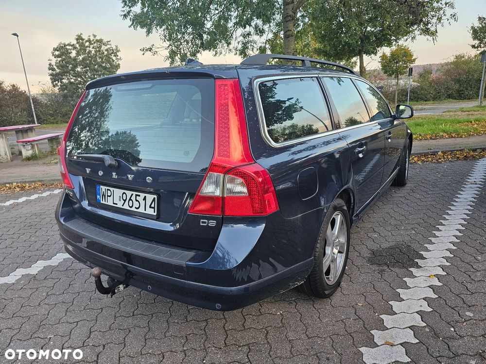 Volvo V70 D3 Momentum - 25