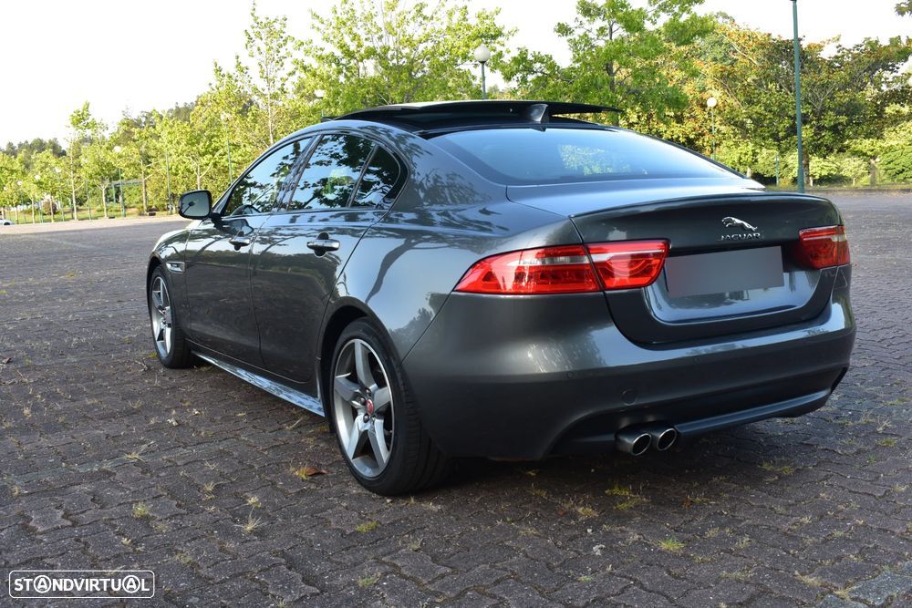 Jaguar XE 2.0 D R-Sport AWD Aut. - 1