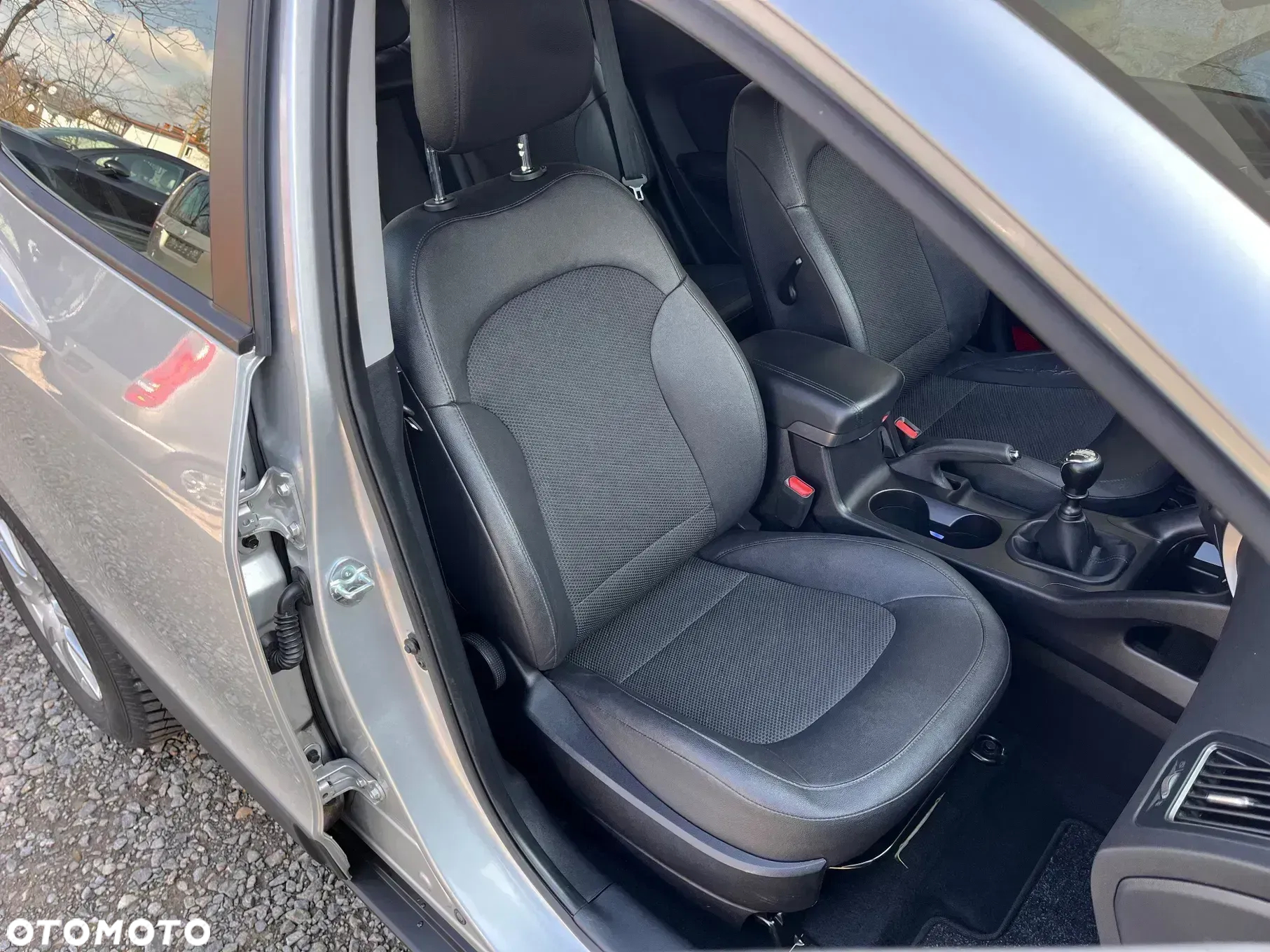 Hyundai ix35 1.6 2WD Fifa World Cup Edition - 18