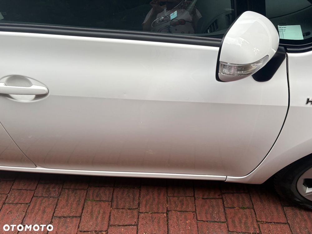 Toyota Auris - 10