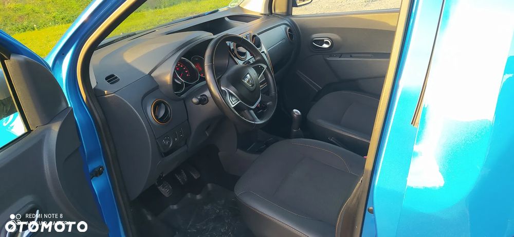 Dacia Dokker TCe 115 Stepway Celebration - 9