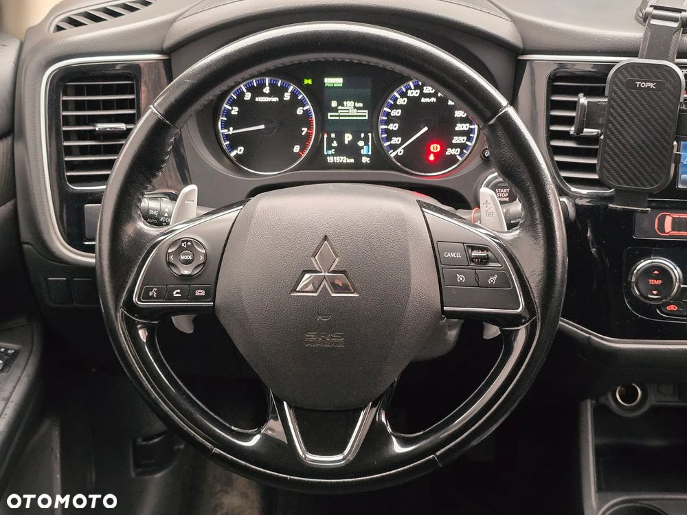 Mitsubishi Outlander 2.0 Intense + 4WD CVT - 11